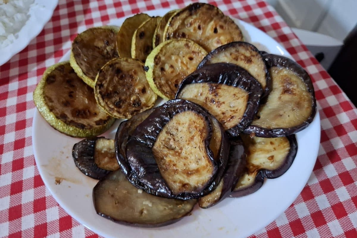 Sliced zucchini on a wooden board